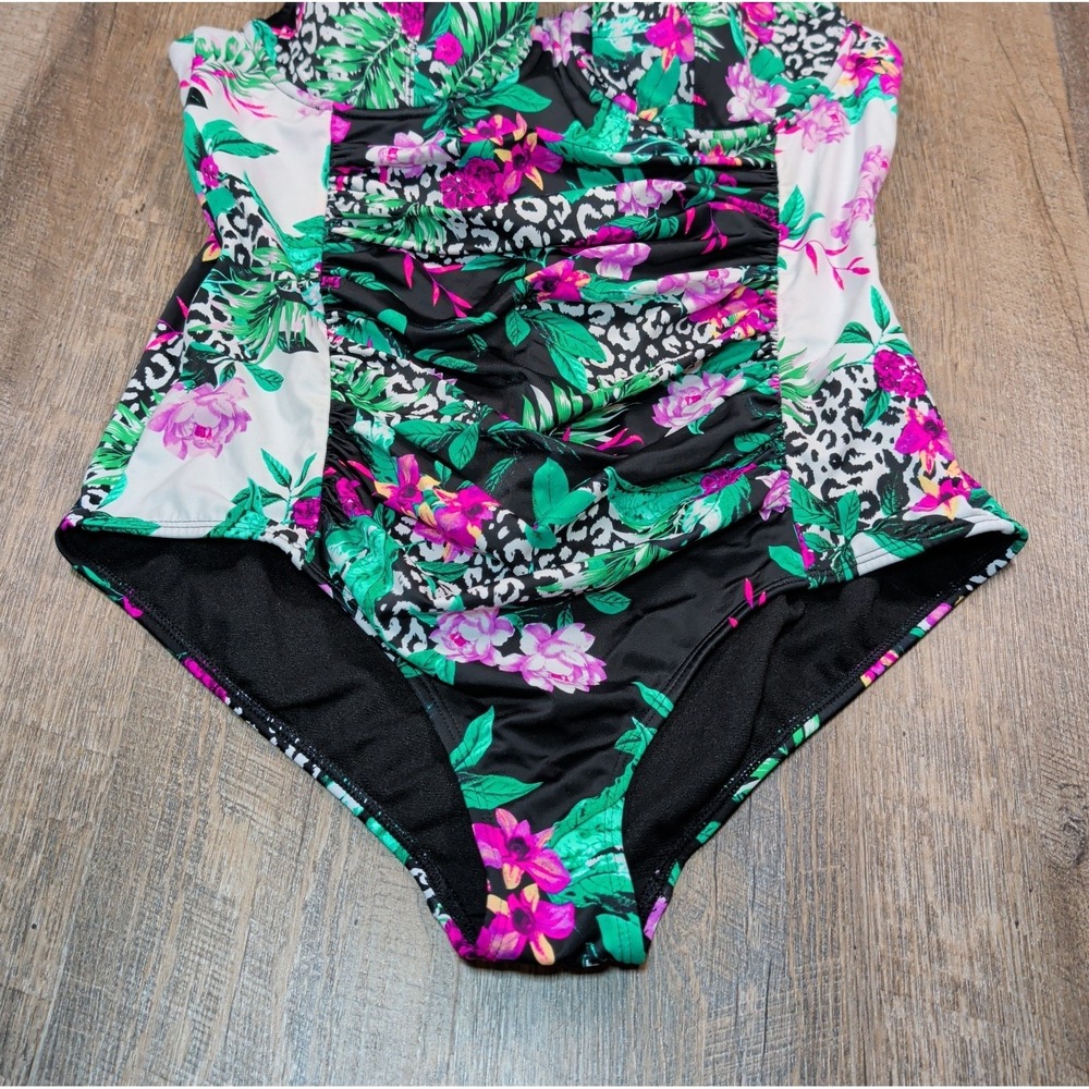 Torrid One Piece Swimsuit Sz 0 C/D Floral Tropical Animal Print Ruched Underwire - Picture 2 of 11